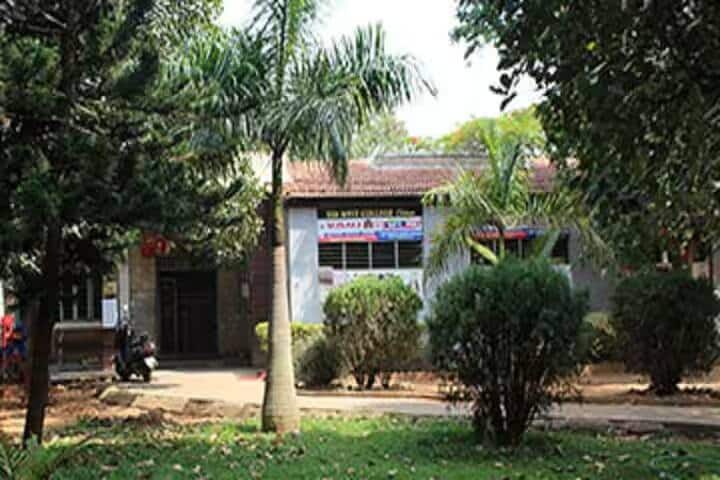 Krishnadevaraya College of Dental Sciences and Hospital campus in Bangalore, Karnataka, India — photo 3