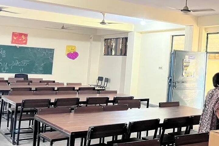 Saviour College of Nursing campus in New Delhi, Delhi, India — photo 4