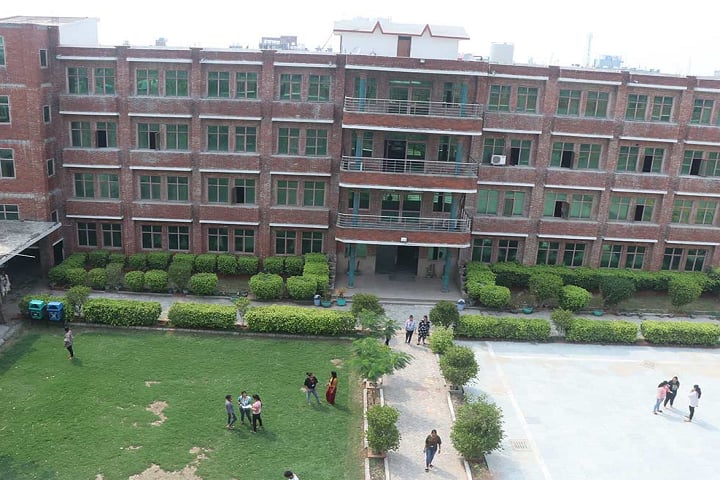 Pradeep Memorial Comprehensive College of Education campus in New Delhi, Delhi, India — photo 1