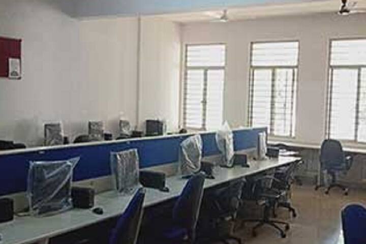 Krupanidhi Degree College campus in Bangalore, Karnataka, India — photo 5