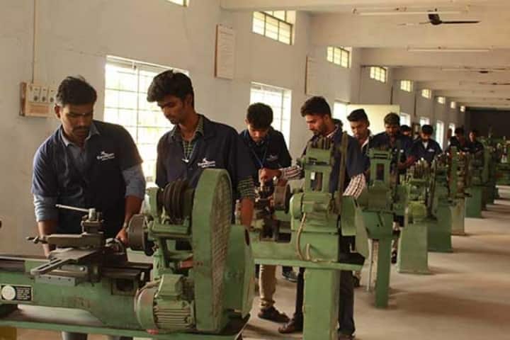 Karpagam Institute of Technology campus in Coimbatore, Tamil Nadu, India — photo 4