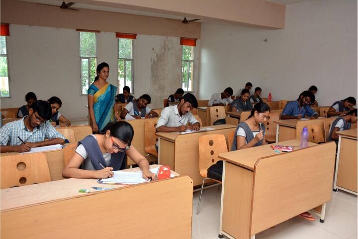 Vikas Institute of Pharmaceutical Sciences campus in Rajahmundry, Andhra Pradesh, India — photo 5