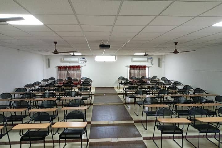 Vikas Institute of Pharmaceutical Sciences campus in Rajahmundry, Andhra Pradesh, India — photo 6
