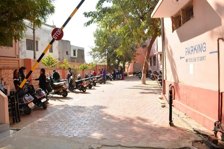 Shree Vardhman Kanya PG Mahavidhyalaya campus in Beawar, Rajasthan, India — photo 2
