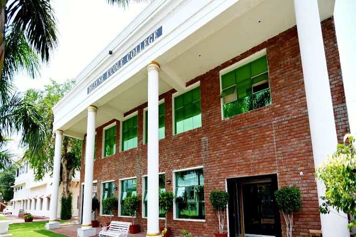 Dezyne E'cole College campus in Ajmer, Rajasthan, India — photo 2