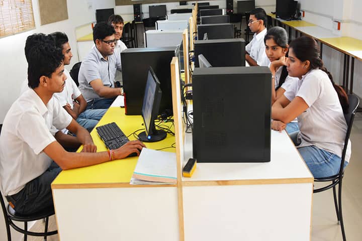 Dezyne E'cole College campus in Ajmer, Rajasthan, India — photo 3