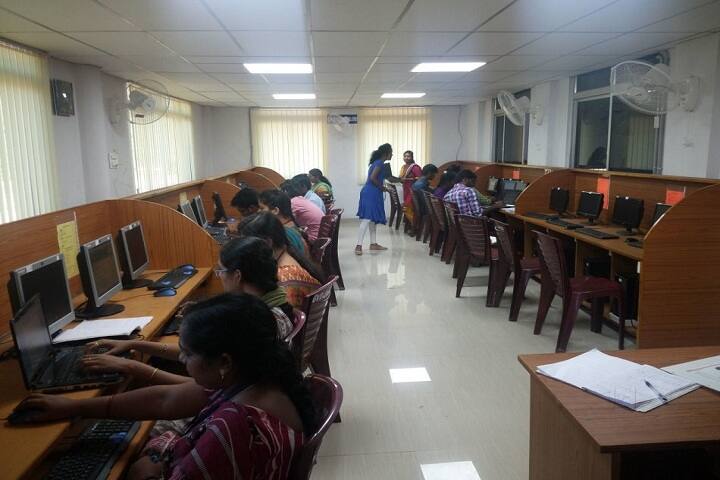 Gayatri Vidya Parishad College for Degree and PG Courses campus in Visakhapatnam, Andhra Pradesh, India — photo 3