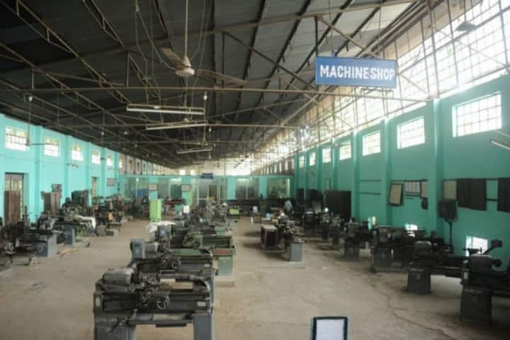 SGSITS Indore campus in Indore, Madhya Pradesh, India — photo 4