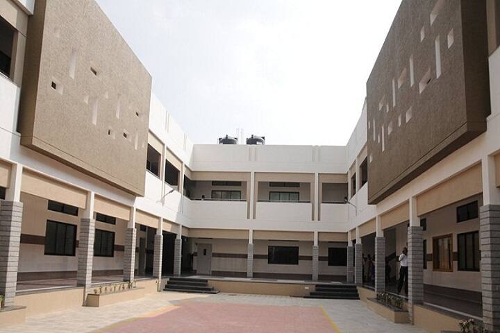 St Joseph's College campus in Hassan, Karnataka, India — photo 2