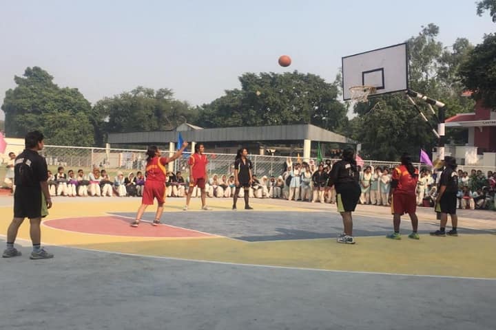 Karamat Husain Muslim Girls PG College campus in Lucknow, Uttar Pradesh, India — photo 2