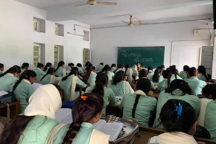 Karamat Husain Muslim Girls PG College campus in Lucknow, Uttar Pradesh, India — photo 4