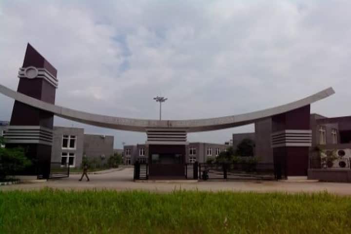 Government Engineering College campus in Godhra, Gujarat, India — photo 3
