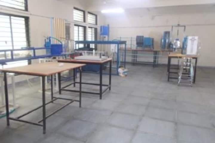 Government Engineering College campus in Godhra, Gujarat, India — photo 6