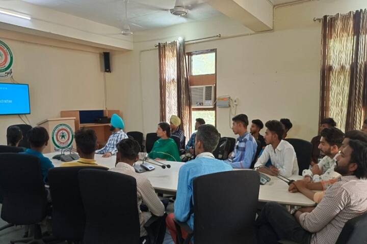 Shahid Bhagat Singh Government College campus in Kot Kapura, Punjab, India — photo 2
