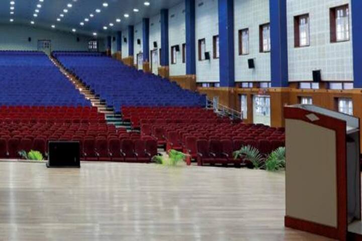 SRM Institute of Hotel Management campus in Kattankulathur, Tamil Nadu, India — photo 2