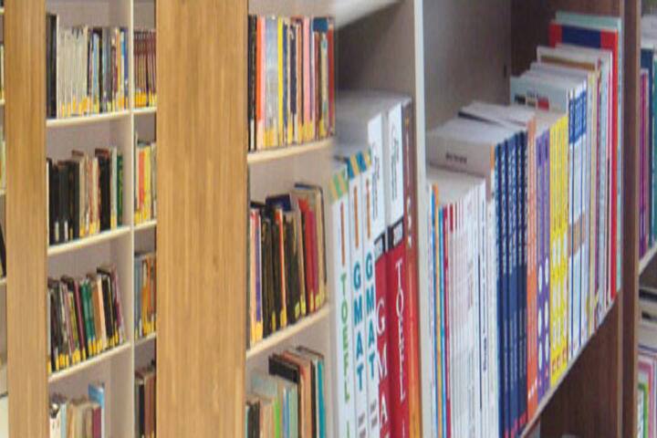 SRM Institute of Hotel Management campus in Kattankulathur, Tamil Nadu, India — photo 3
