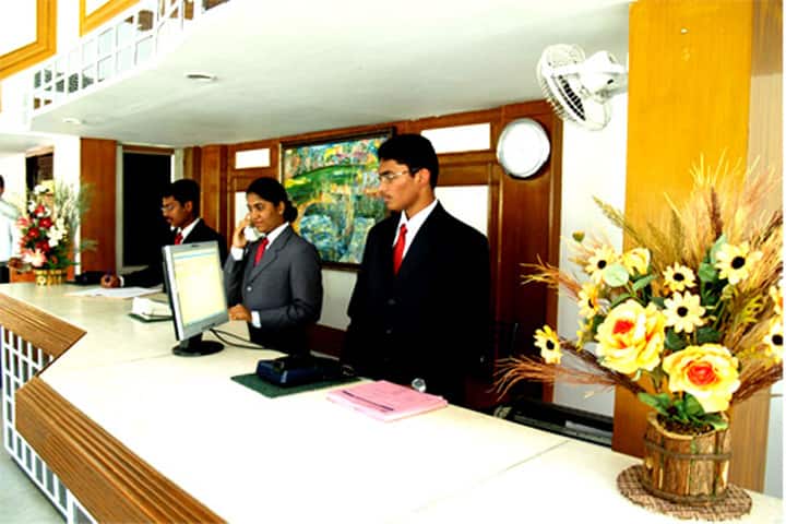 SRM Institute of Hotel Management campus in Kattankulathur, Tamil Nadu, India — photo 6