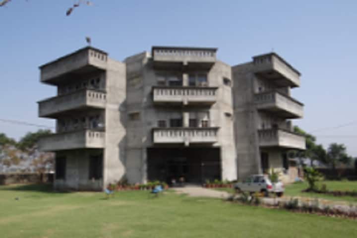 Amardeep Singh Shergill Memorial College campus in Hakimpur, Punjab, India — photo 4
