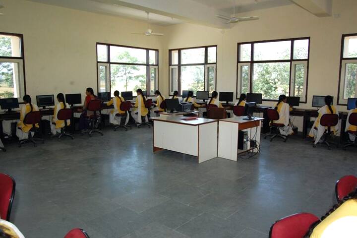 Guru Hargobind Sahib Khalsa Girls College campus in Hari Nagar Urf Kherki, Punjab, India — photo 2