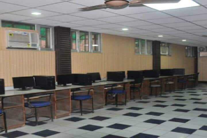 SD PG College campus in Panipat, Haryana, India — photo 5