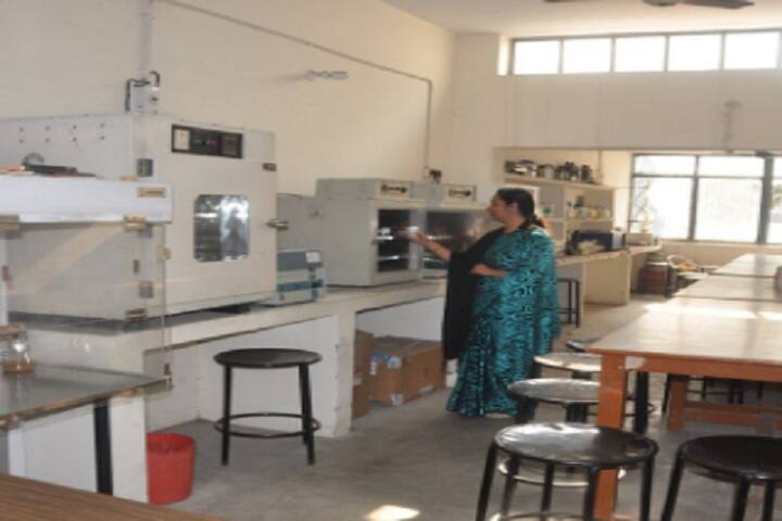 SD PG College campus in Panipat, Haryana, India — photo 6