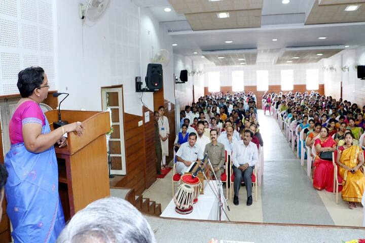 Lingaraj College campus in Belgaum, Karnataka, India — photo 6