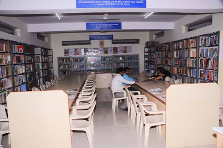 Sacred Heart Girls First Grade College campus in Bangalore, Karnataka, India — photo 4
