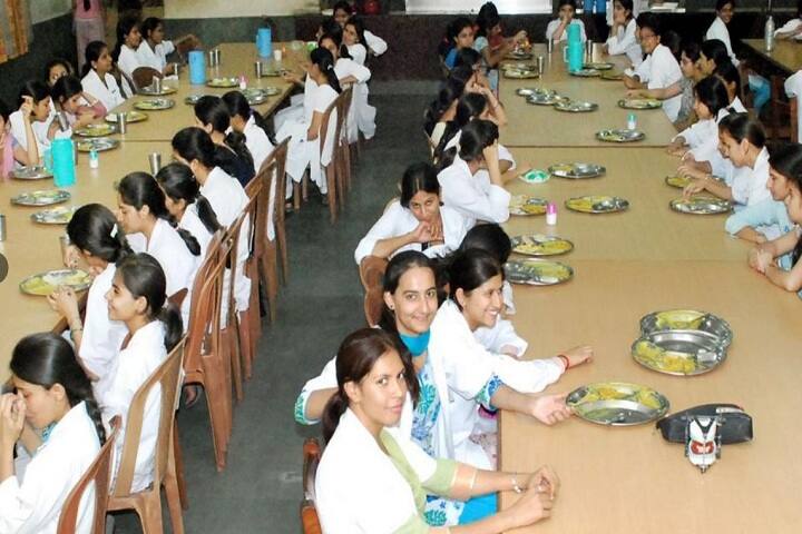 Jan Nayak Ch Devi Lal Memorial PG College campus in Sirsa, Haryana, India — photo 6