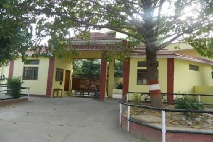 Jagadguru Rambhadracharya Handicapped University campus in Chitrakoot, Uttar Pradesh, India — photo 1