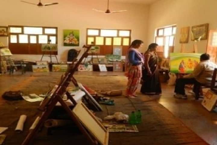 Jagadguru Rambhadracharya Handicapped University campus in Chitrakoot, Uttar Pradesh, India — photo 3