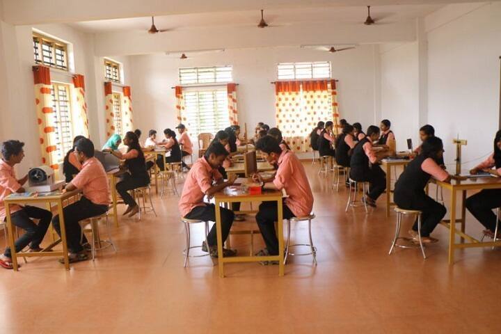 Mount Carmel College campus in Ernakulam, Kerala, India — photo 5
