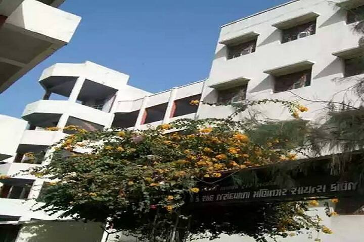 KK Shah Jarodwala Maninagar Science College campus in Ahmedabad, Gujarat, India — photo 1