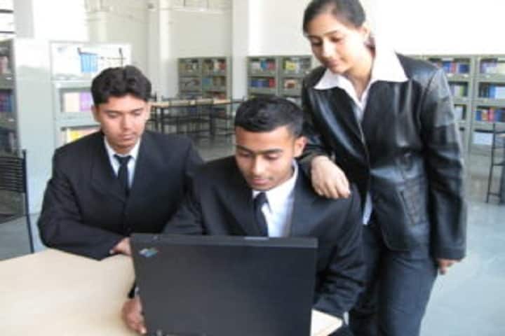 Surendra Group of Institutions campus in Sri Ganganagar, Rajasthan, India — photo 1