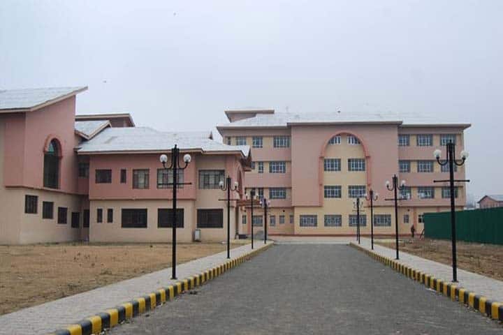 Government Dental College and Hospital, Srinagar campus in Srinagar, Jammu and Kashmir, India