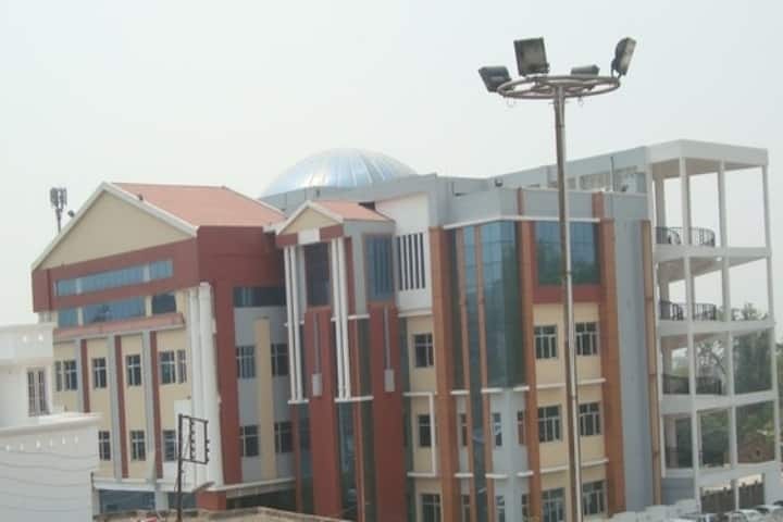 Indira Gandhi Government Dental College and Hospital campus in Jammu, Jammu and Kashmir, India — photo 2
