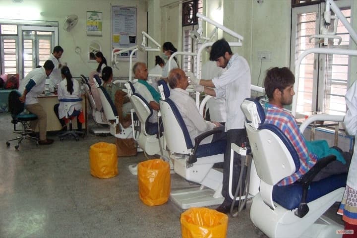 Indira Gandhi Government Dental College and Hospital campus in Jammu, Jammu and Kashmir, India — photo 3