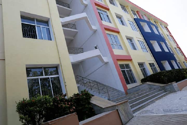 Sri Venkateswara Institute of Science and Technology campus in Thiruvallur, Tamil Nadu, India — photo 2