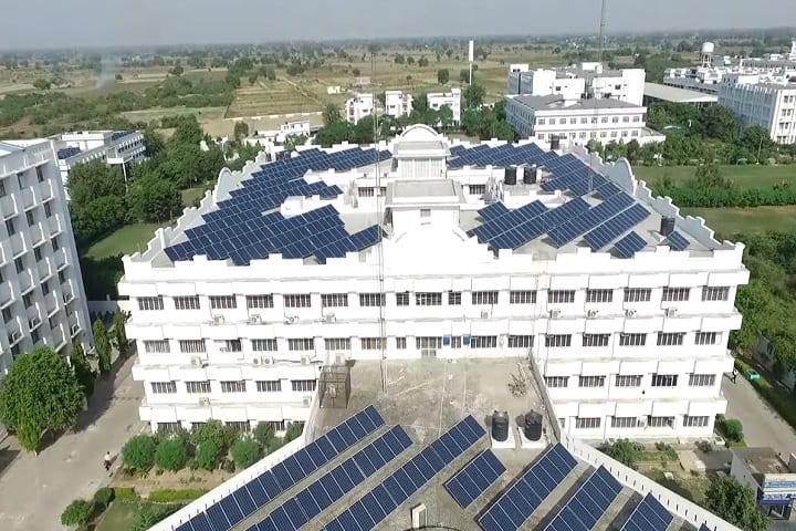 GLA University campus in Greater Noida, Uttar Pradesh, India — photo 2