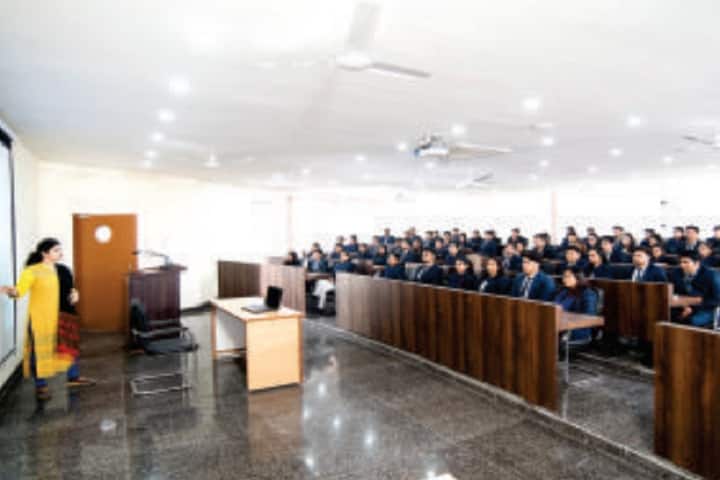 GLA University campus in Greater Noida, Uttar Pradesh, India — photo 5