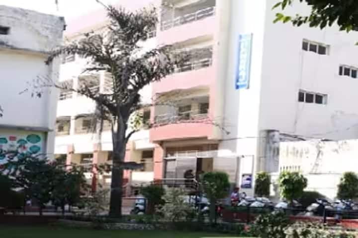 KVA DAV College For Women, Karnal campus in Karnal, Haryana, India