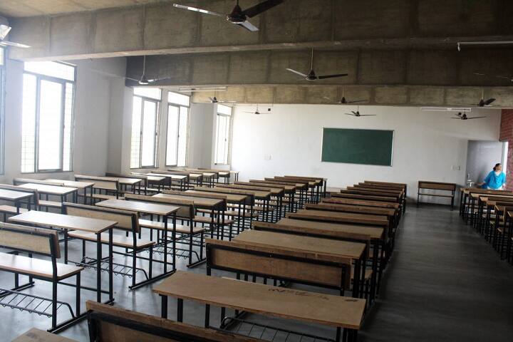 Monark Ayurved Medical College and Hospital campus in Ahmedabad, Gujarat, India — photo 3