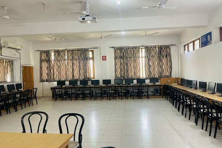 Dyal Singh College campus in Karnal, Haryana, India — photo 5