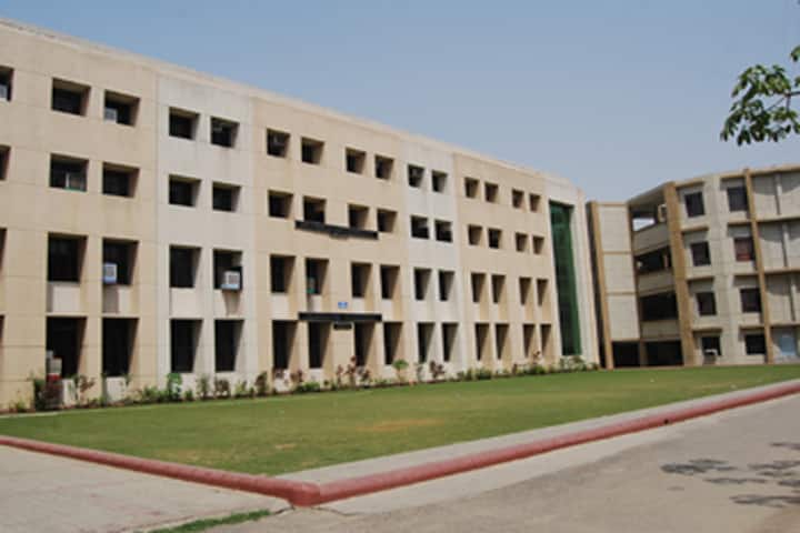 KIET Deemed to be University campus in Ghaziabad, Uttar Pradesh, India — photo 5