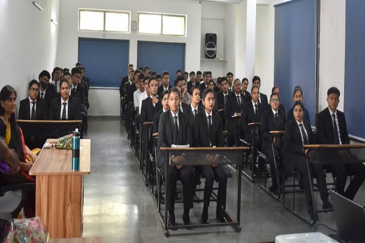 Vivekanand Institute of Management campus in Ahmedabad, Gujarat, India — photo 4