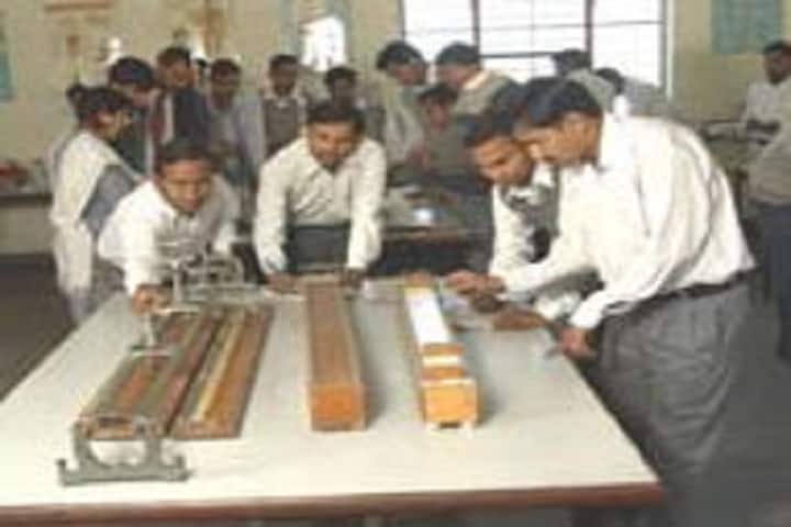 Lala Mangat Ram Mahavidyalaya campus in Ghaziabad, Uttar Pradesh, India — photo 4