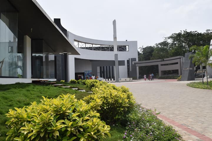 Karpagam Academy of Higher Education campus in Coimbatore, Tamil Nadu, India — photo 1