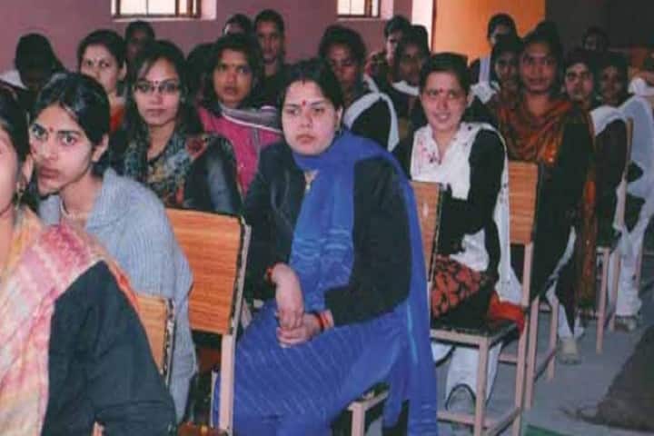 Model Divine Mahila College campus in Baghpat, Uttar Pradesh, India — photo 3