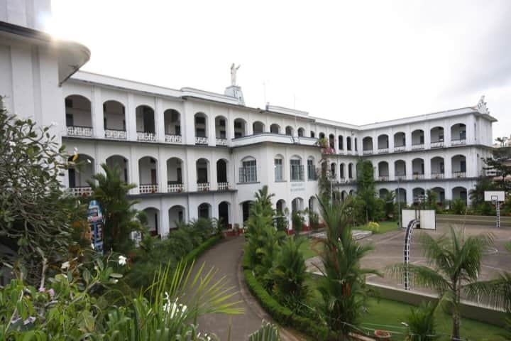 Sacred Heart College, Kochi campus in Kochi, Kerala, India