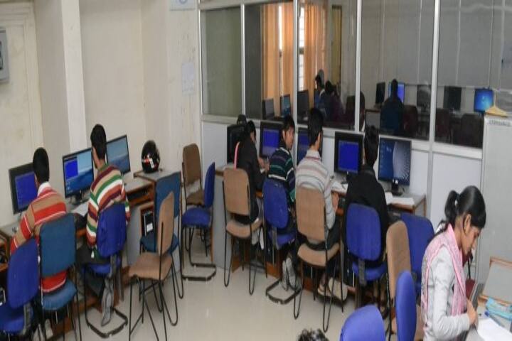 University College of Engineering and Technology campus in Bikaner, Rajasthan, India — photo 4