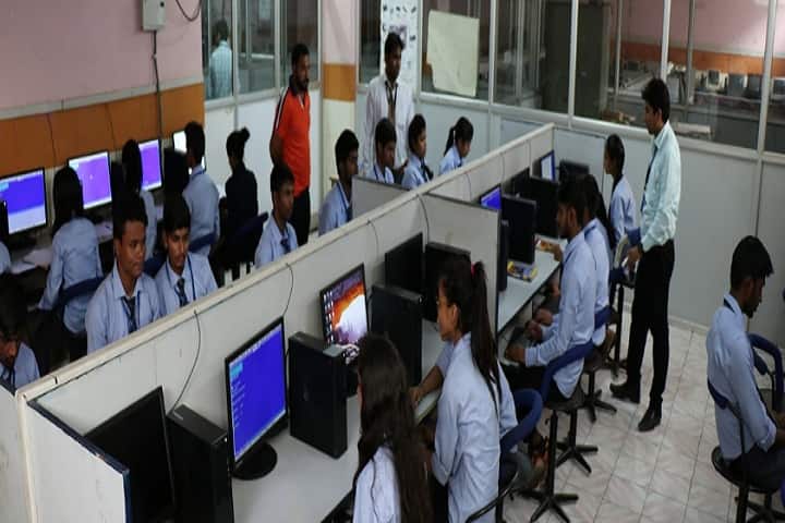 HIMT Greater Noida campus in Greater Noida, Uttar Pradesh, India — photo 4